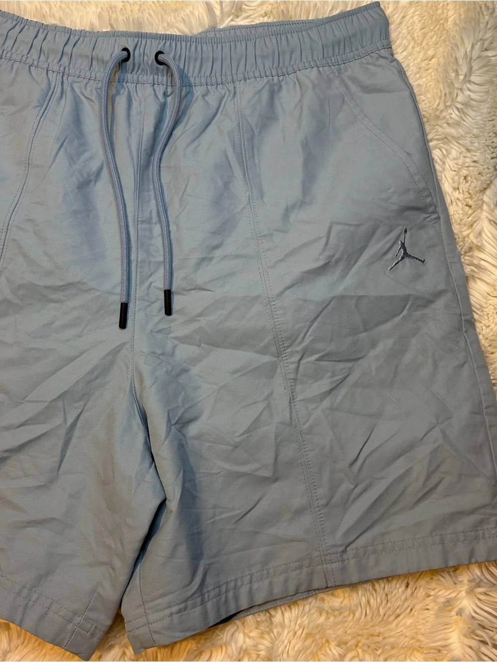 Jordan men’s Sky Blue casual/Athletic Shorts size large no liner 6-1/2” inseam
